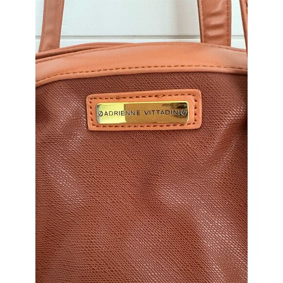 Adrienne Vittadini Women's Large Brown Leather Tote Bag - Picture 5 of 7